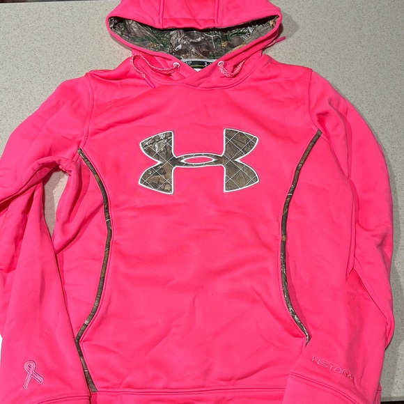 Under Armour Tops Hot Pink And Camo Under Armor Hoodie Poshmark